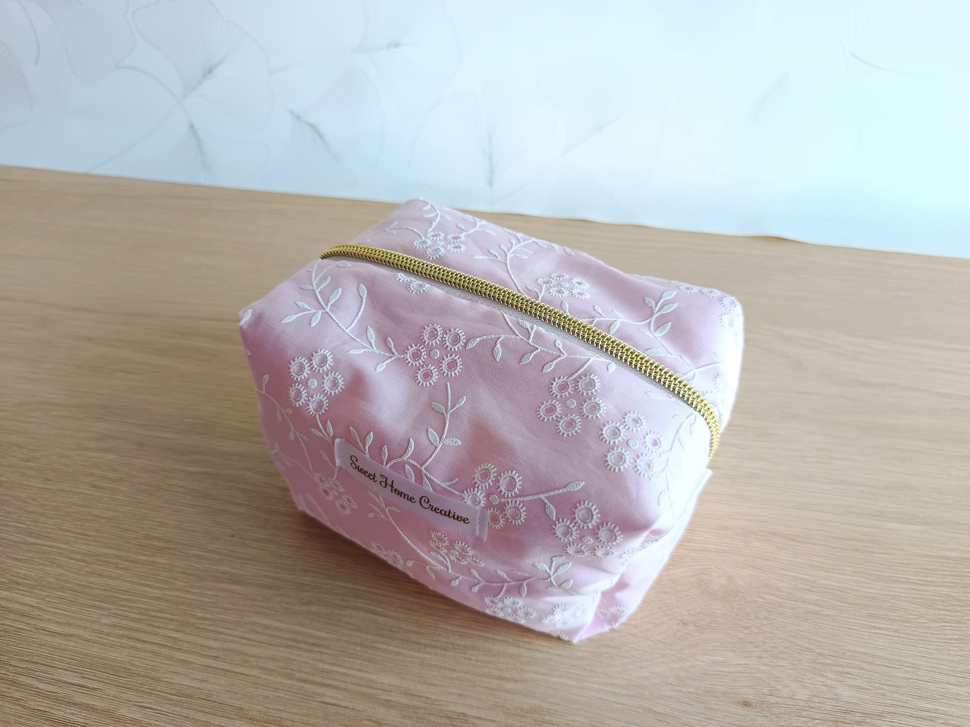 Esprit Broderie Rose pastel - Moyenne